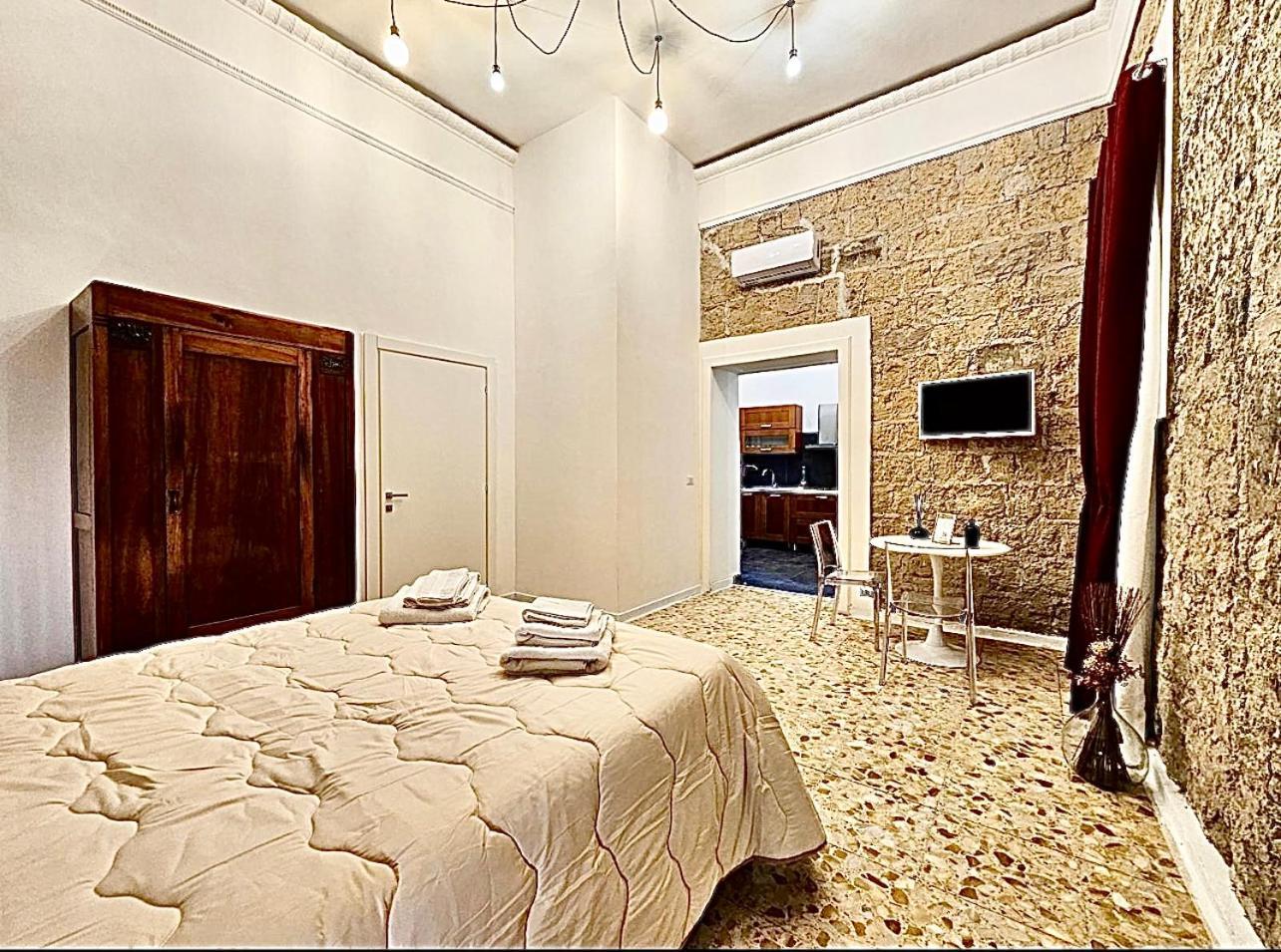 La Dimora Di Mary Apartment Napoli Bagian luar foto